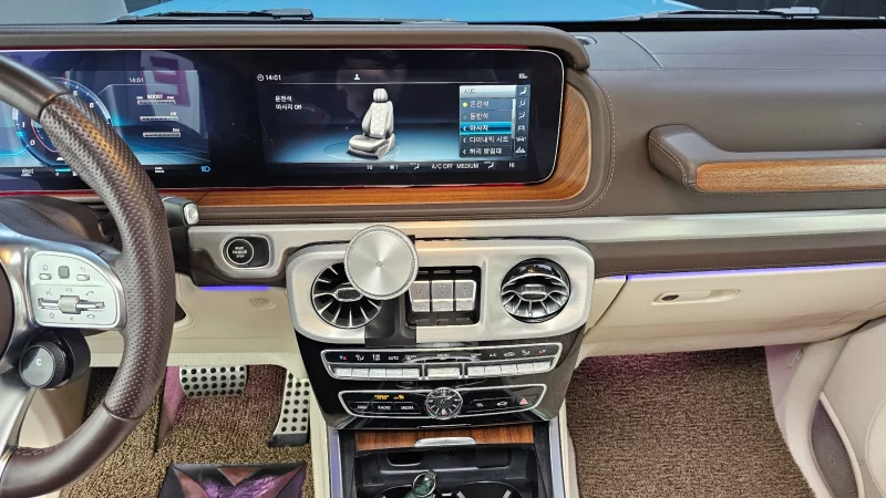 Mercedes-Benz G-Class