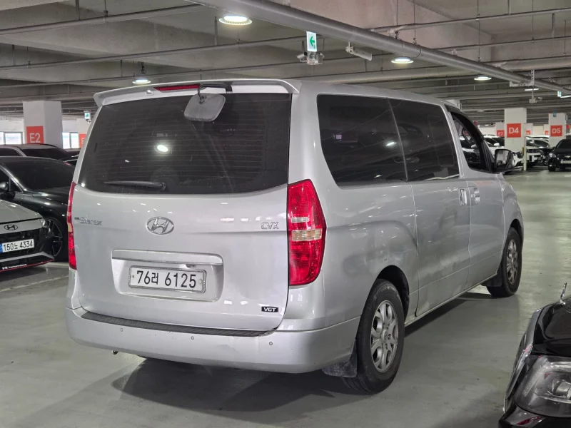 Hyundai Grand Starex