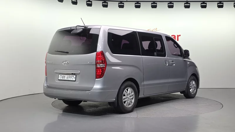 Hyundai Grand Starex