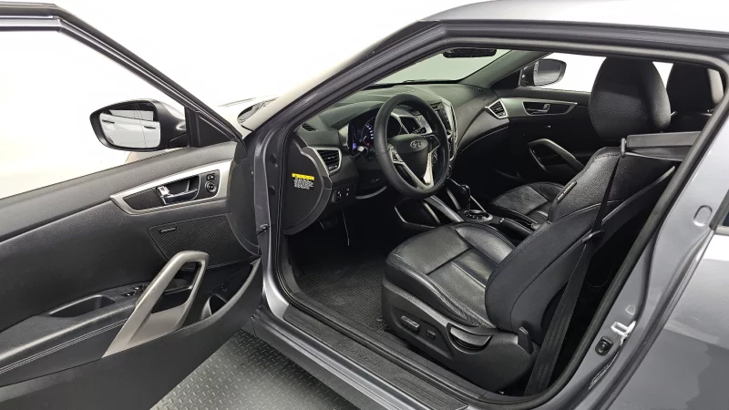 Hyundai Veloster