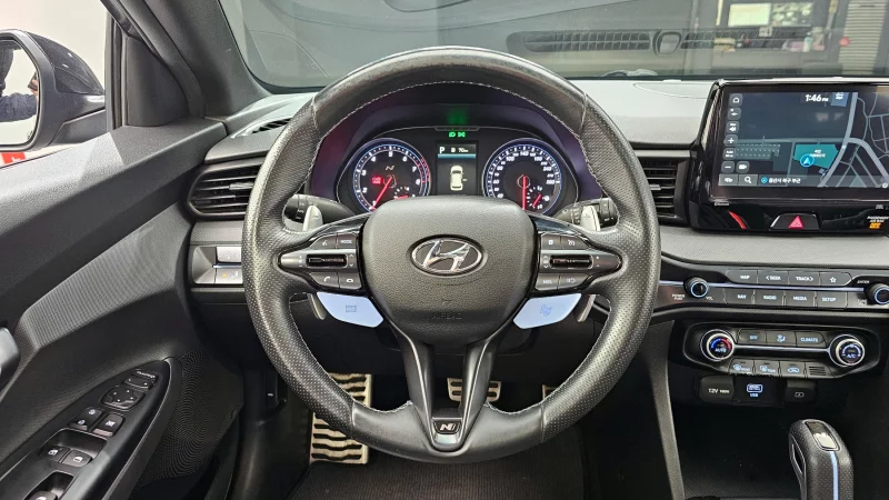 Hyundai Veloster