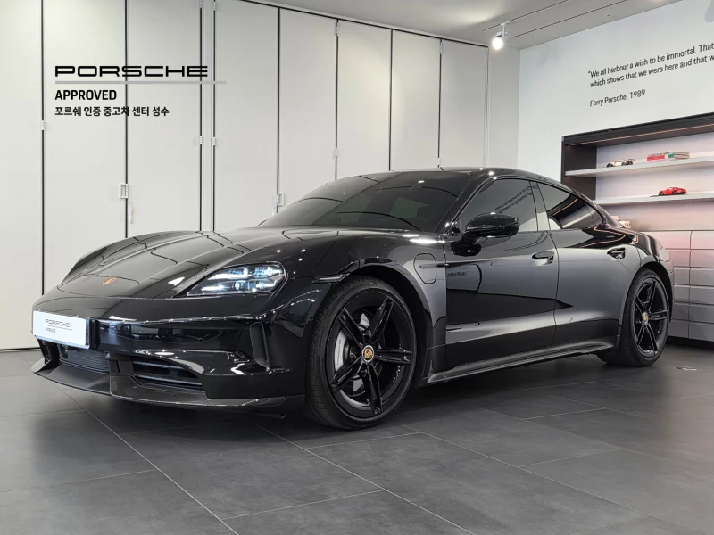 Porsche Taycan