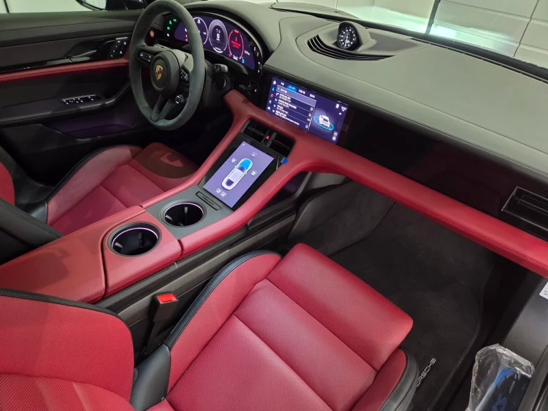 Porsche Taycan