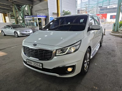 Kia Carnival