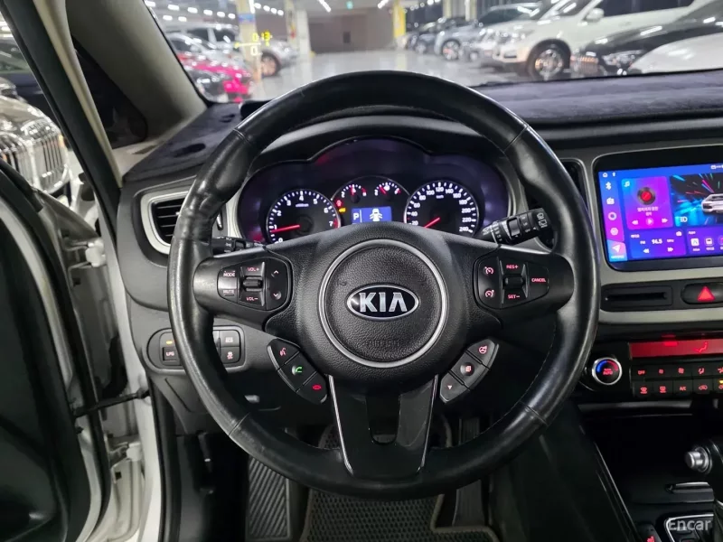 Kia Carens