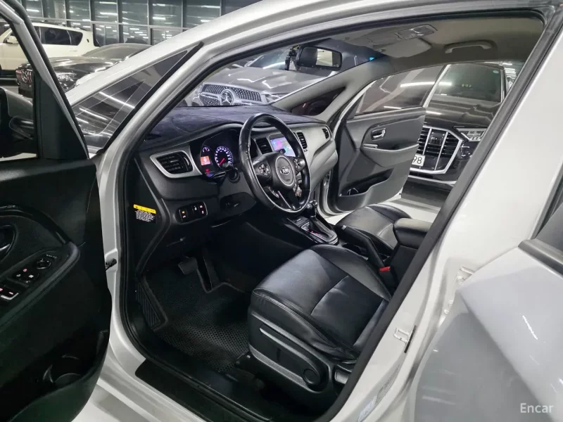 Kia Carens