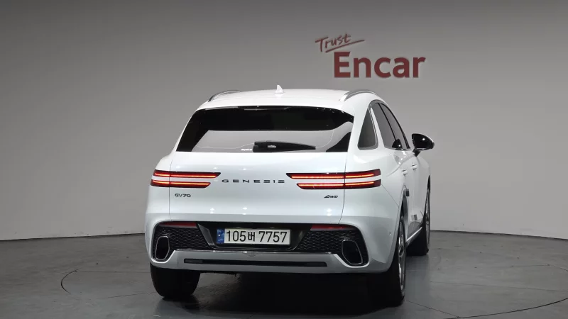 Genesis GV70