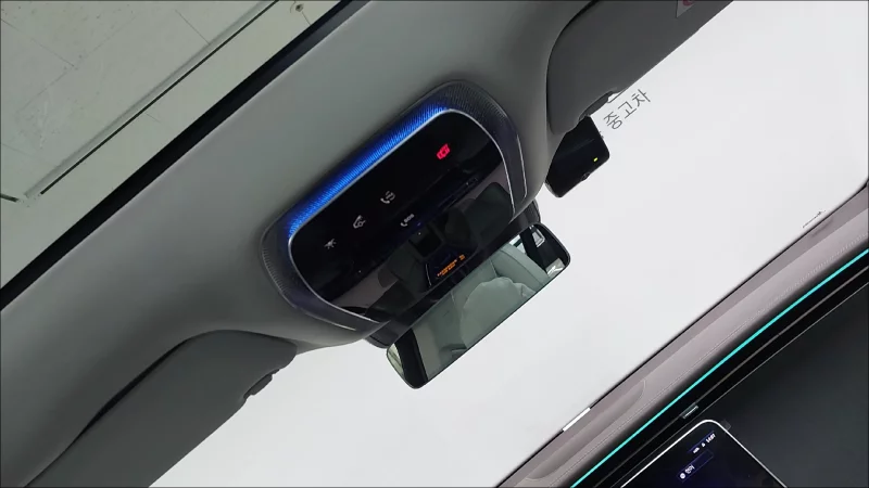 Mercedes-Benz EQS SUV