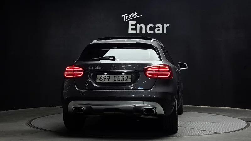 Mercedes-Benz GLA-Class