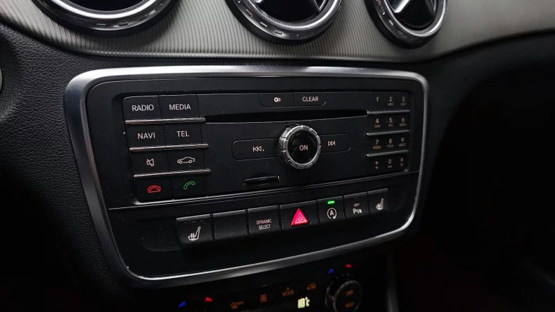 Mercedes-Benz GLA-Class