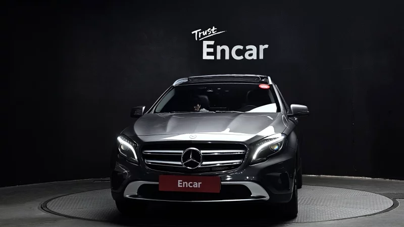 Mercedes-Benz GLA-Class