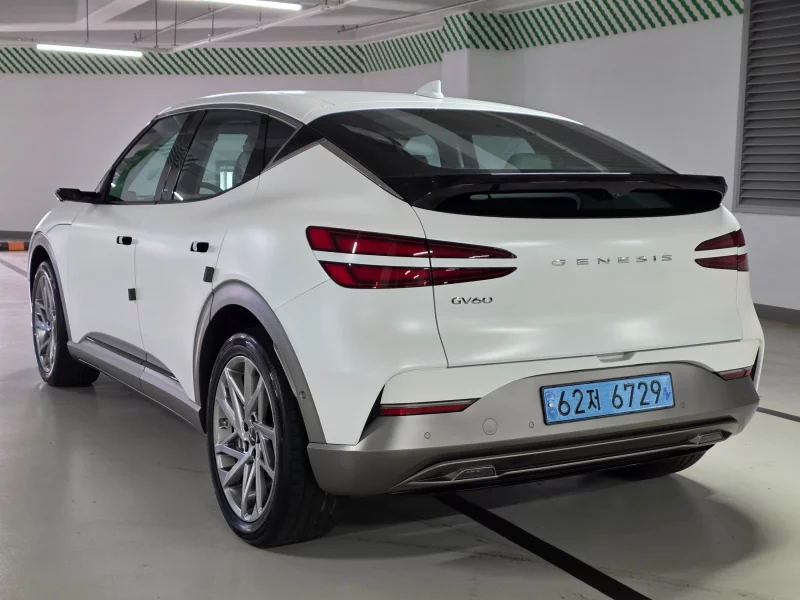 Genesis GV60