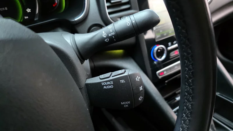 Renault SM6