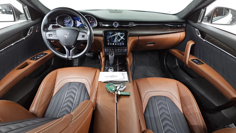 Maserati Quattroporte
