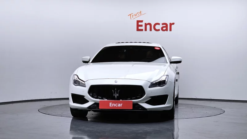 Maserati Quattroporte