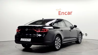 Renault SM6