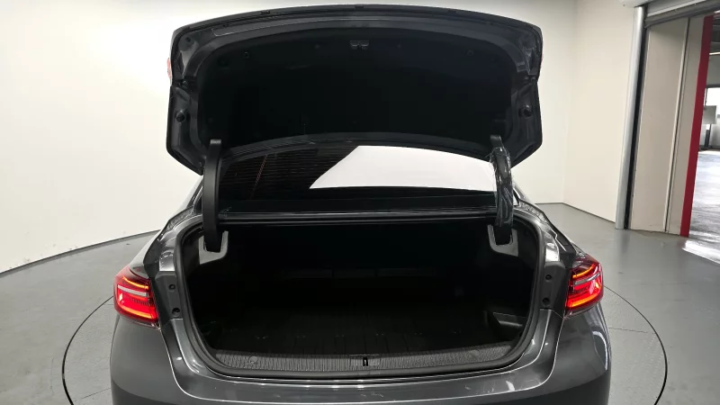 Renault SM6