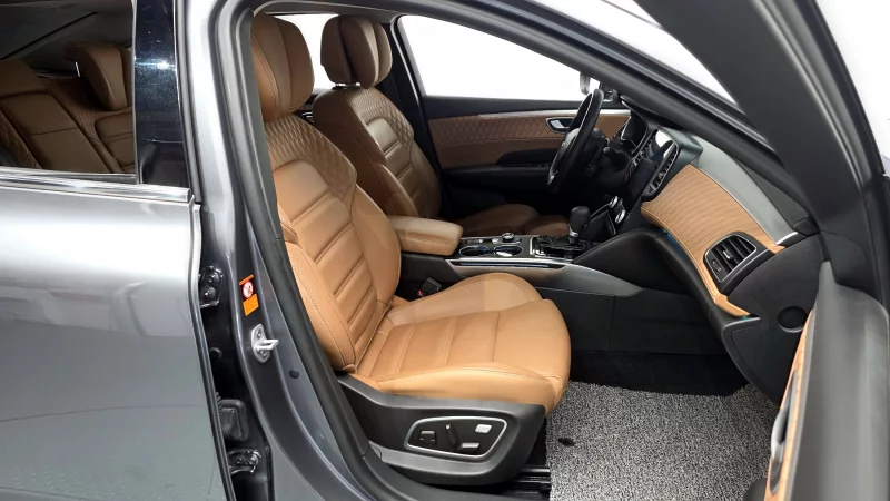 Renault SM6