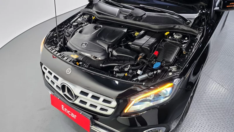 Mercedes-Benz GLA-Class