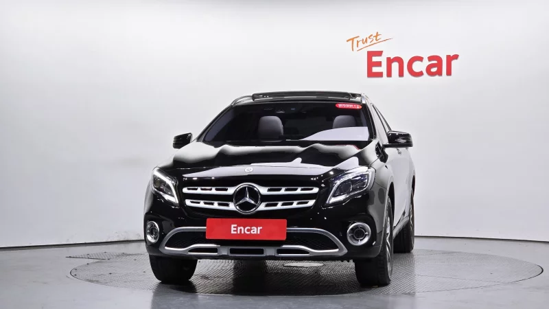 Mercedes-Benz GLA-Class