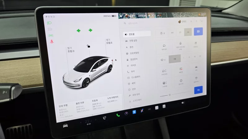 Tesla MODEL 3