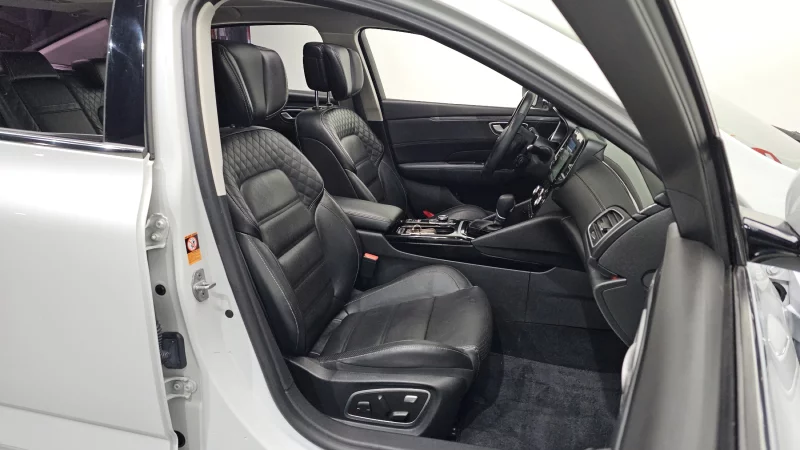 Renault SM6