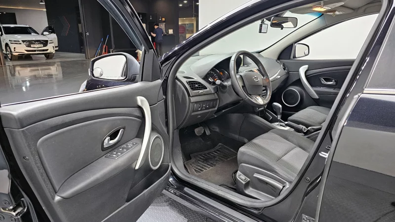 Renault SM3