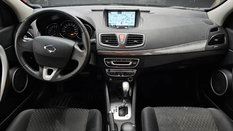 Renault SM3