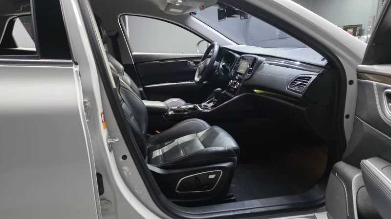Renault SM6