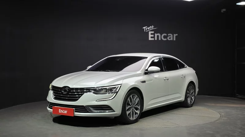 Renault SM6