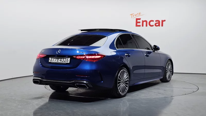 Mercedes-Benz C-Class