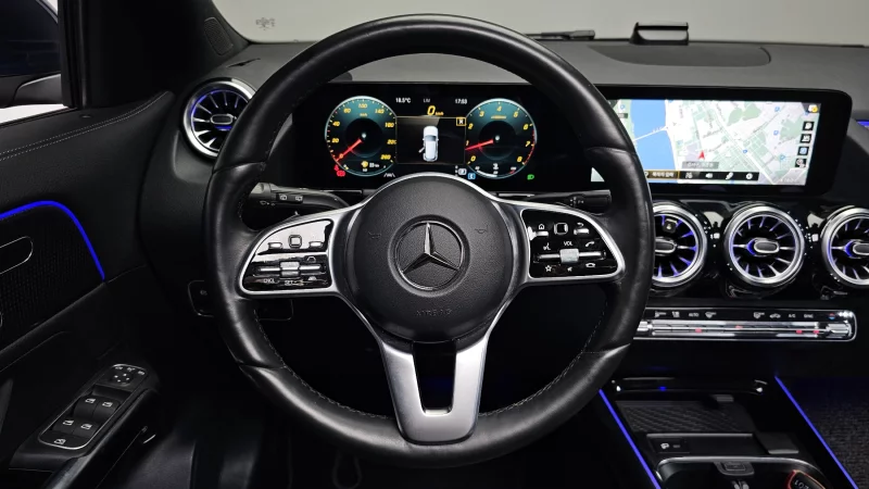 Mercedes-Benz GLA-Class