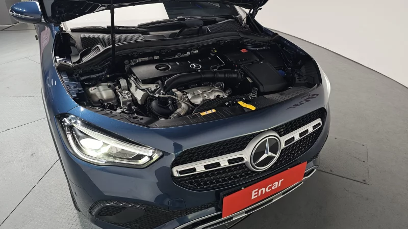 Mercedes-Benz GLA-Class