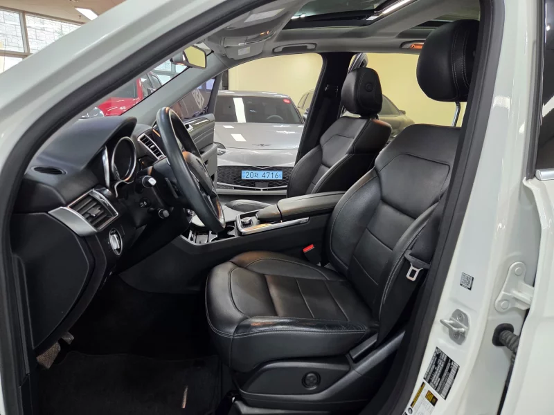 Mercedes-Benz M-class