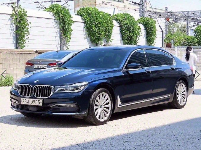 BMW 7-Series