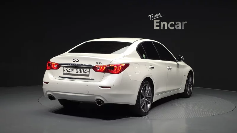 Infiniti Q50