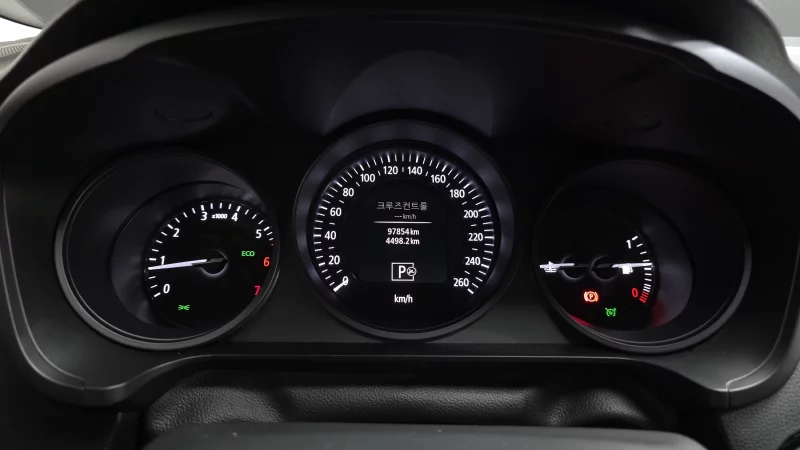 Renault SM6