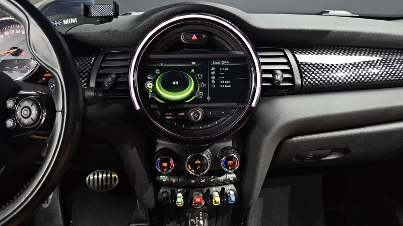 MINI Cooper Convertible