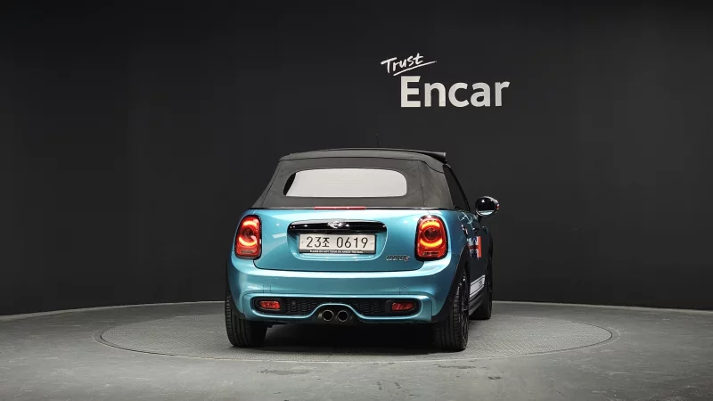 MINI Cooper Convertible