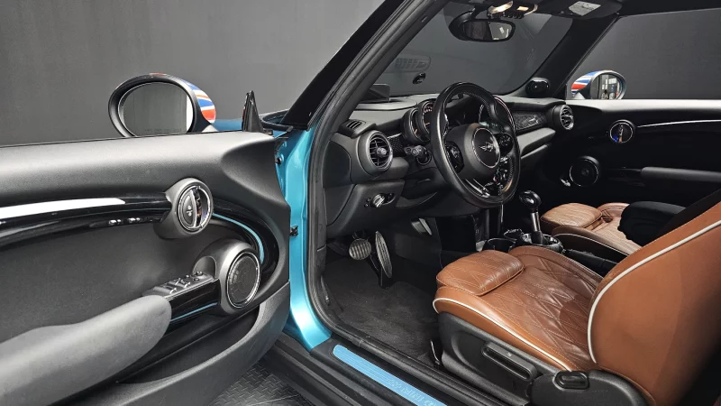 MINI Cooper Convertible