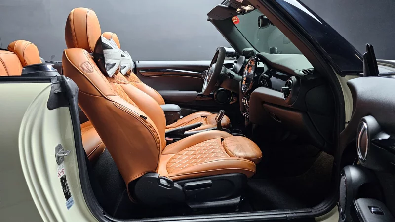 MINI Cooper Convertible