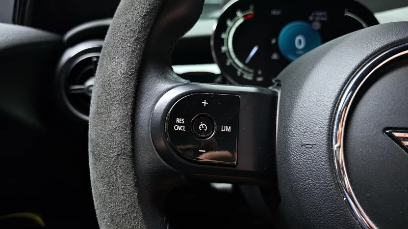 MINI Cooper Convertible