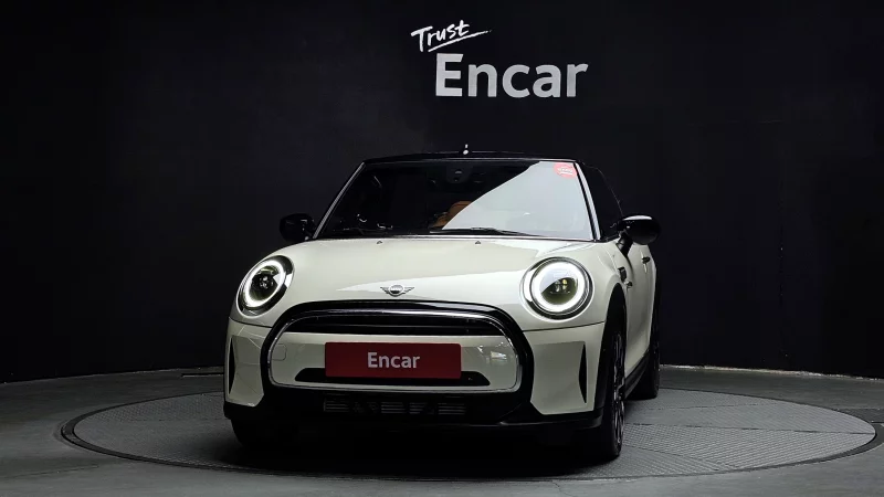 MINI Cooper Convertible