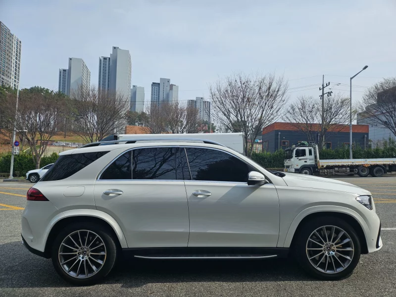 Mercedes-Benz GLE-Class