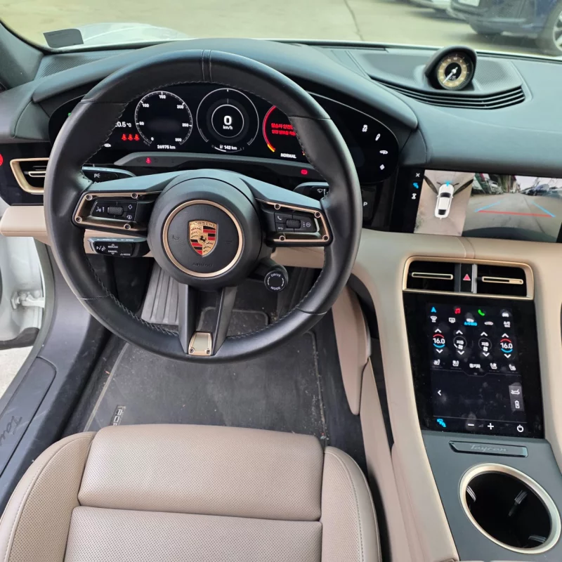 Porsche Taycan