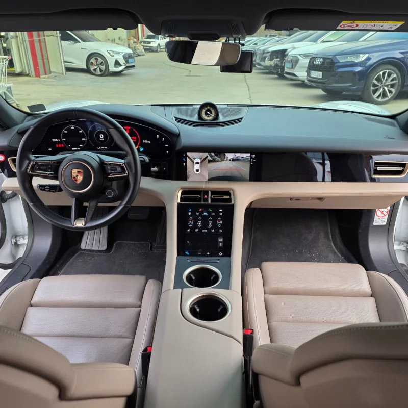 Porsche Taycan