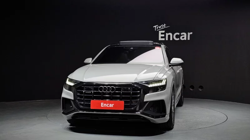 Audi Q8