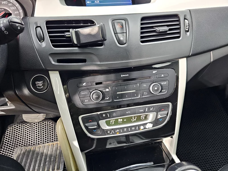 Renault SM5