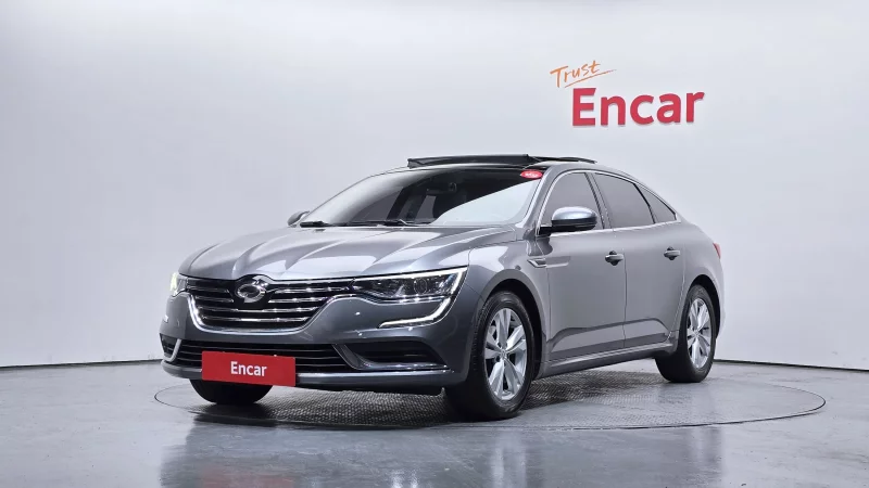 Renault SM6