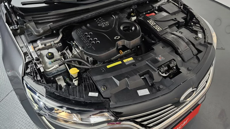 Renault SM6